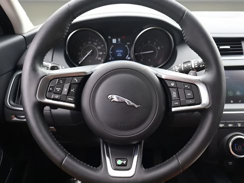 Used 2019 Jaguar E-PACE SE AWD/4WD image 18
