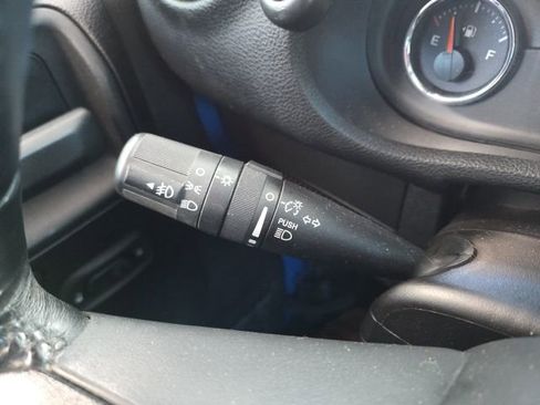 Used 2015 Jeep Wrangler Sport w/ Quick Order Package 24S image 31