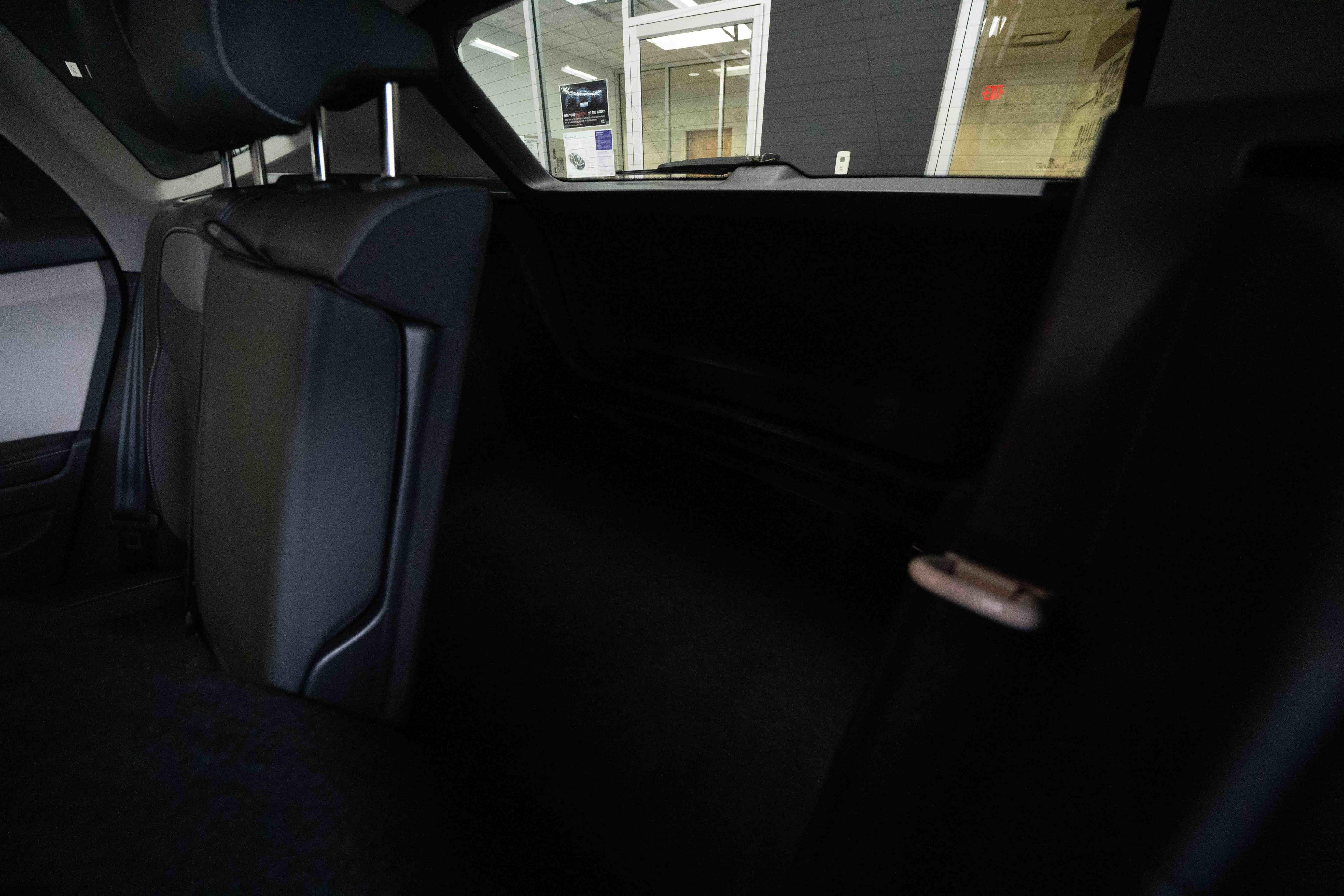 Used 2025 Volkswagen Taos SE FWD image 24