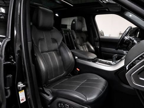 Used 2015 Land Rover Range Rover Sport HSE AWD/4WD image 25