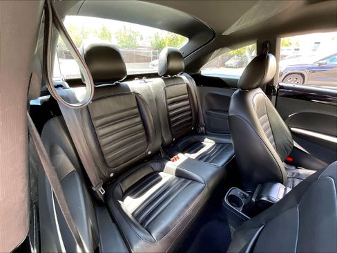 Used 2014 Volkswagen Beetle R-Line FWD image 25
