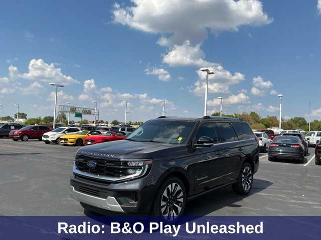 Used 2026 Ford Expedition Platinum w/ Driver's Package AWD/4WD image 9