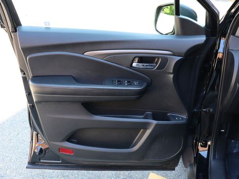 Used 2017 Honda Pilot EX-L image 22