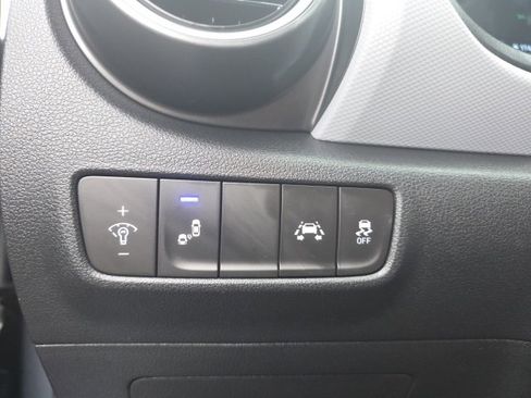 Used 2021 Hyundai Kona SEL w/ Cargo Package image 11