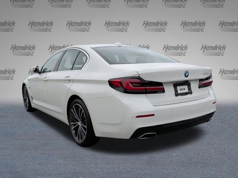 Certified 2023 BMW 530e w/ Premium Package RWD image 9