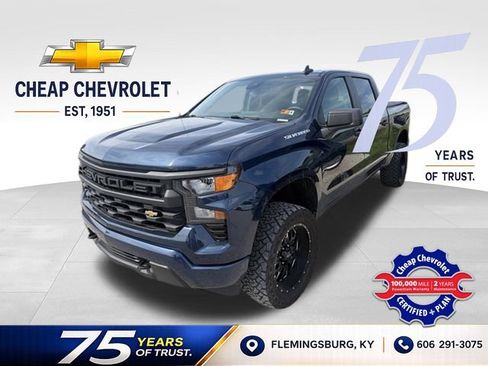 Used 2023 Chevrolet Silverado 1500 Custom AWD/4WD image 1