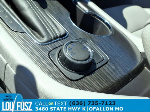 Used 2018 GMC Acadia SLT FWD image 15