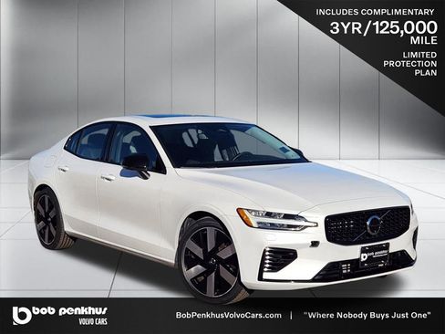 Used 2025 Volvo S60 T8 Plus image 1