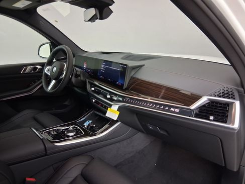 New 2026 BMW X5 sDrive40i w/ M Sport Package RWD image 30