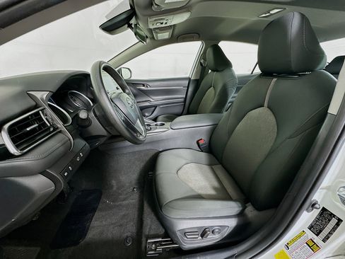 Used 2024 Toyota Camry LE image 13