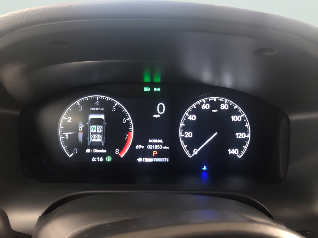 Used 2025 Honda HR-V LX image 9