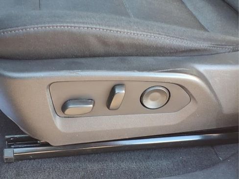 Used 2024 Chevrolet Colorado Trail Boss w/ Advanced Trailering Package image 20