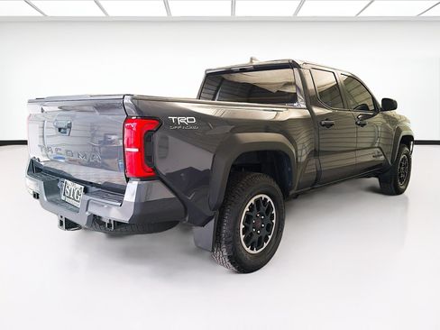 Used 2024 Toyota Tacoma TRD Off-Road AWD/4WD image 4