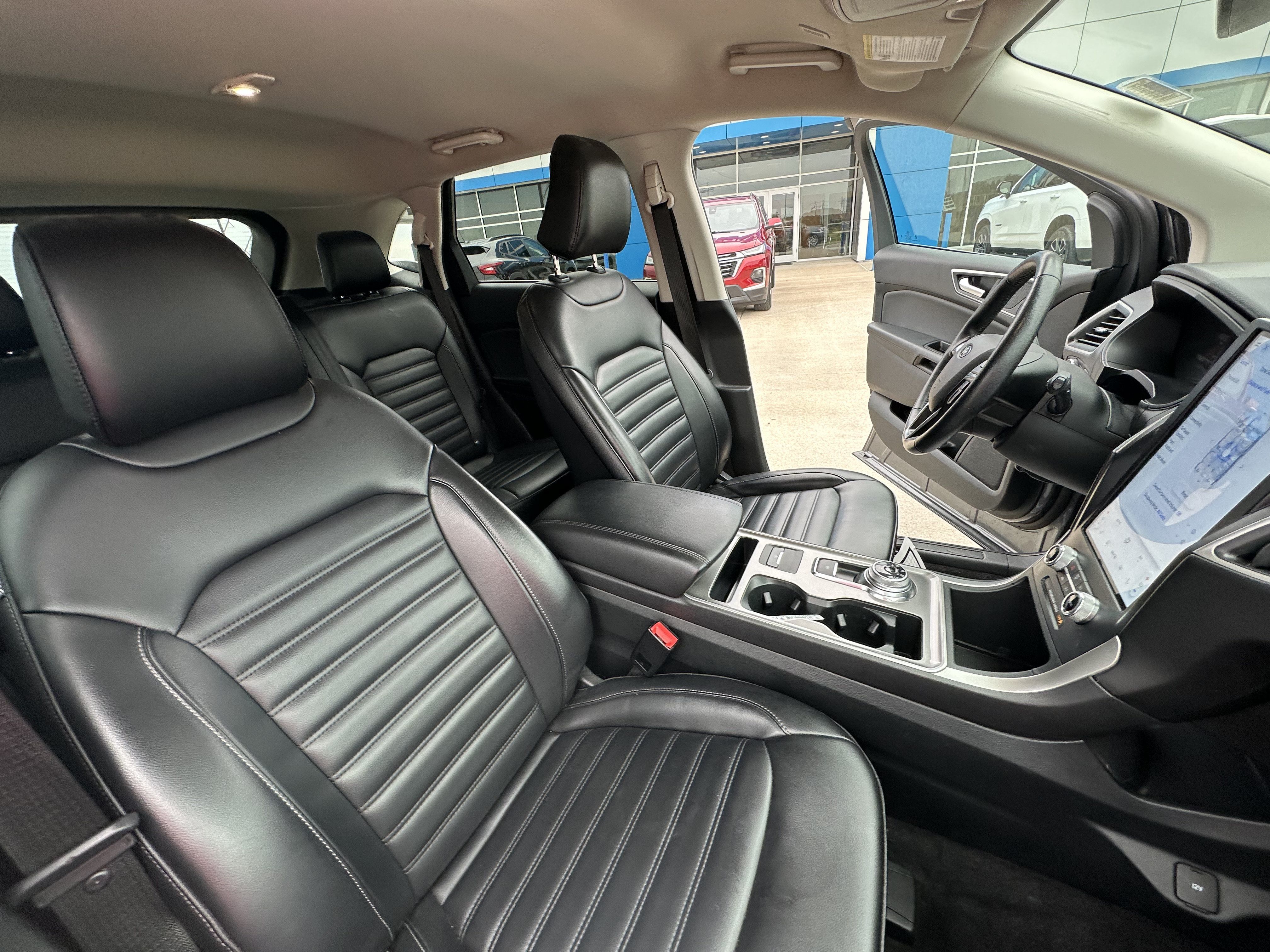 Used 2024 Ford Edge SEL AWD/4WD image 29