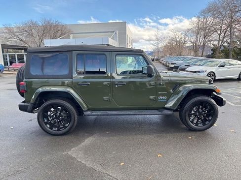 Used 2022 Jeep Wrangler Unlimited Sahara 4xe image 9
