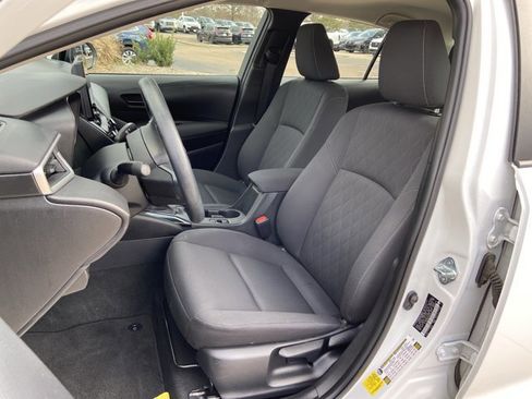 Used 2024 Toyota Corolla LE image 17