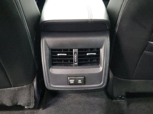 Used 2022 Toyota Avalon XLE image 13