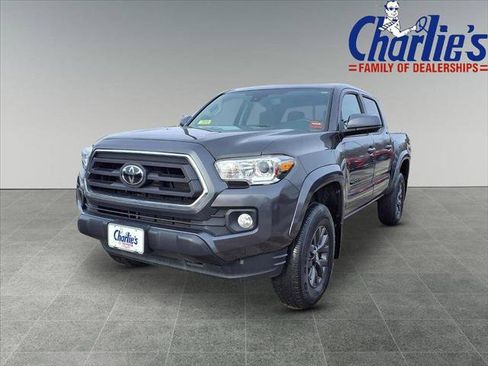 Certified 2020 Toyota Tacoma SR5 image 1