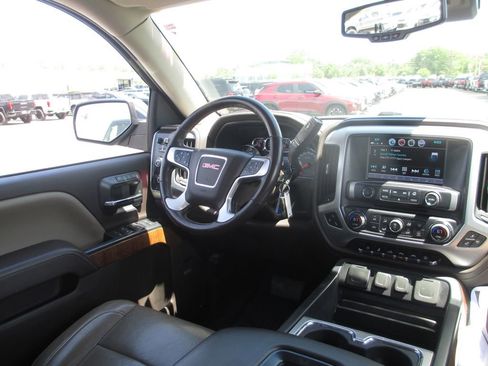 Used 2018 GMC Sierra 1500 SLT AWD/4WD image 28
