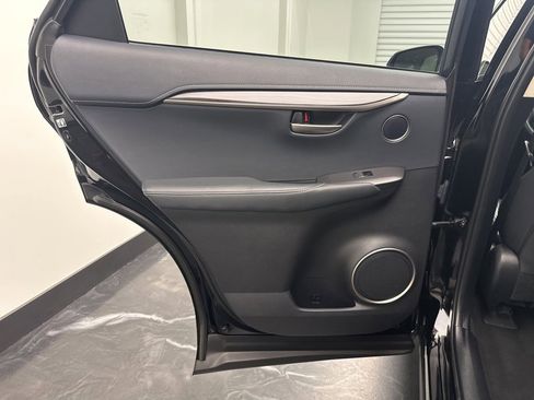 Used 2015 Lexus NX 300h AWD image 14