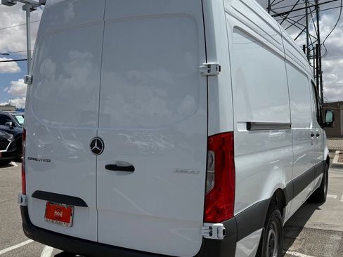 Used 2026 Mercedes-Benz Sprinter 2500 image 9