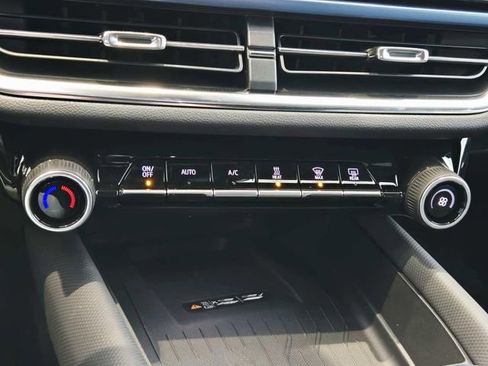 New 2026 Chevrolet Equinox EV LT image 21