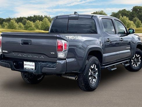 Used 2021 Toyota Tacoma TRD Off-Road w/ TRD Premium Off Road Package image 12