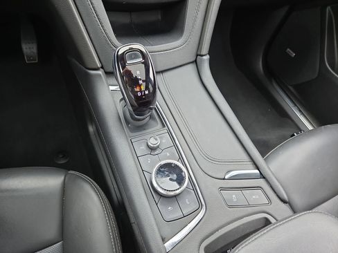 Used 2023 Cadillac XT5 Premium Luxury image 22