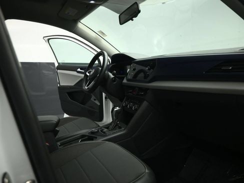 Used 2022 Volkswagen Taos SE FWD image 58