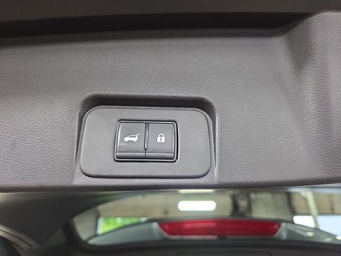 Used 2024 Nissan Rogue SV AWD/4WD image 13