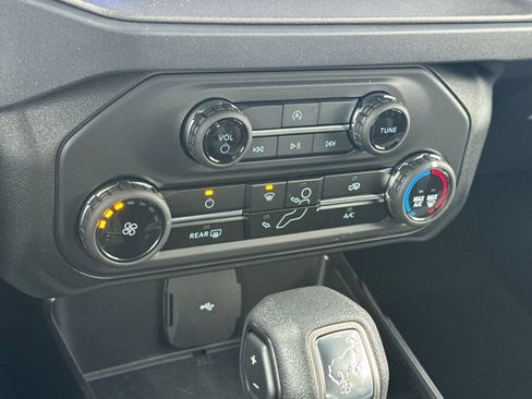 New 2025 Ford Bronco Base w/ Sasquatch Package image 21