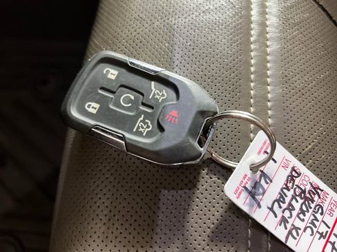 Used 2017 GMC Yukon XL Denali w/ Open Road Package image 27