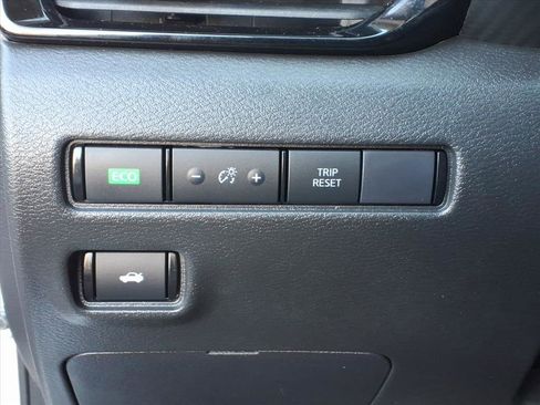 Used 2023 Nissan Sentra SV image 17