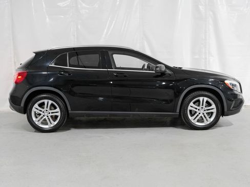 Used 2015 Mercedes-Benz GLA 250 4MATIC image 7