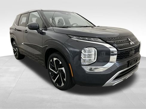 Used 2024 Mitsubishi Outlander SE image 7
