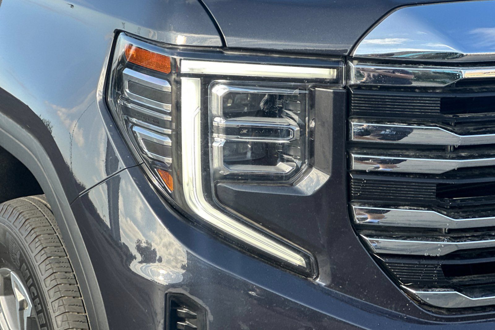 Used 2026 GMC Sierra 1500 SLT AWD/4WD image 44