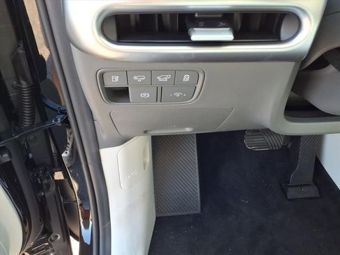 New 2026 Hyundai Ioniq 9 SE image 10