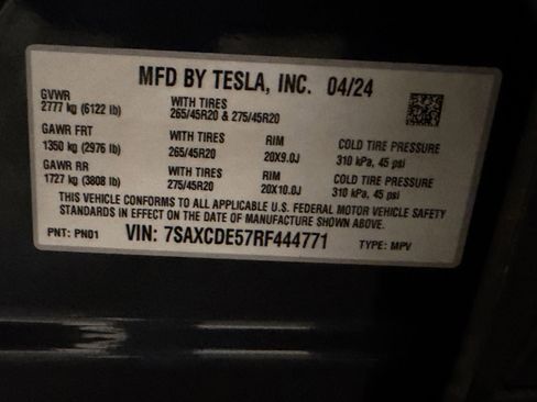 Used 2024 Tesla Model X image 18