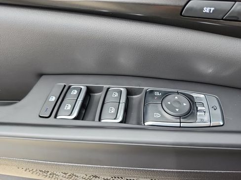 New 2026 Kia Carnival SX w/ SX Dark Edition Package FWD image 24