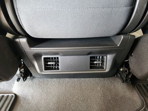 Used 2022 Chevrolet Silverado 1500 Custom w/ Safety Confidence Package RWD image 31