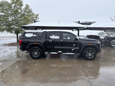 Used 2023 GMC Canyon AT4 w/ AT4 Premium Package AWD/4WD image 6