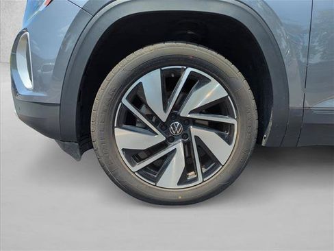 Used 2024 Volkswagen Atlas SE FWD image 27