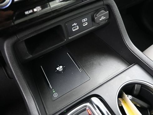 Certified 2024 Honda Pilot Touring image 24