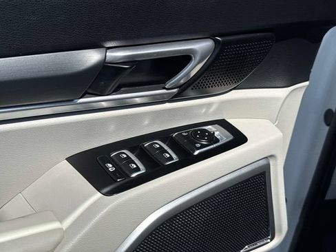 Used 2020 Kia Telluride S FWD image 18