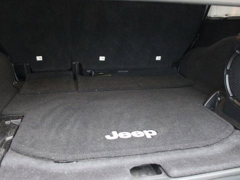 Used 2013 Jeep Wrangler Unlimited Sport image 10