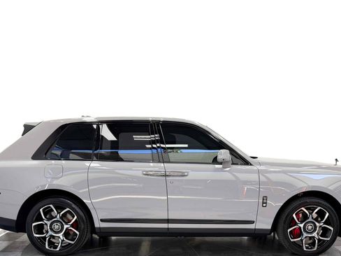 Used 2024 Rolls-Royce Cullinan Black Badge w/ Driver's Package AWD/4WD image 2
