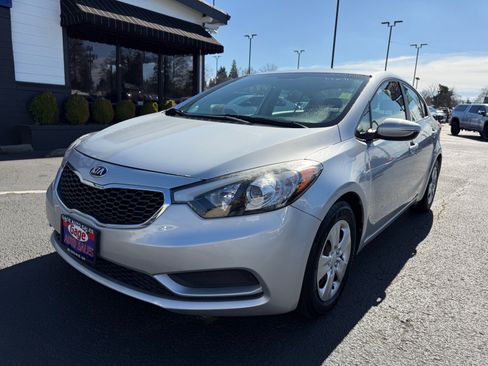 Used 2016 Kia Forte LX w/ LX Popular Package FWD image 9