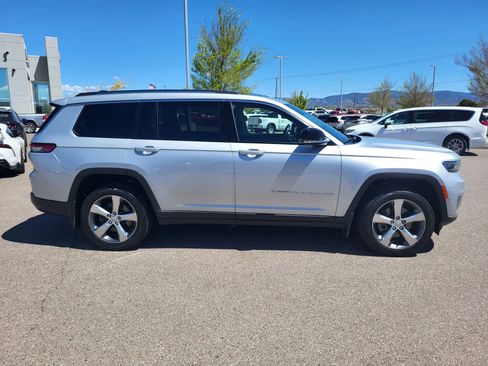 Used 2021 Jeep Grand Cherokee L Limited w/ MOPAR Finishing Package image 4