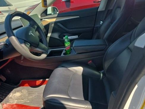 Used 2021 Tesla Model 3 Standard Range Plus RWD image 3