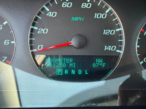 Used 2014 Chevrolet Impala LT w/ LT Sunroof Package FWD image 11